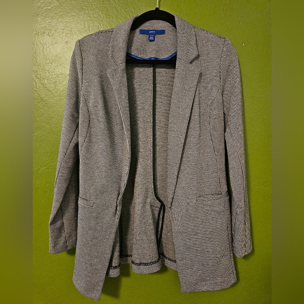 Houndstooth  black and white long blazer